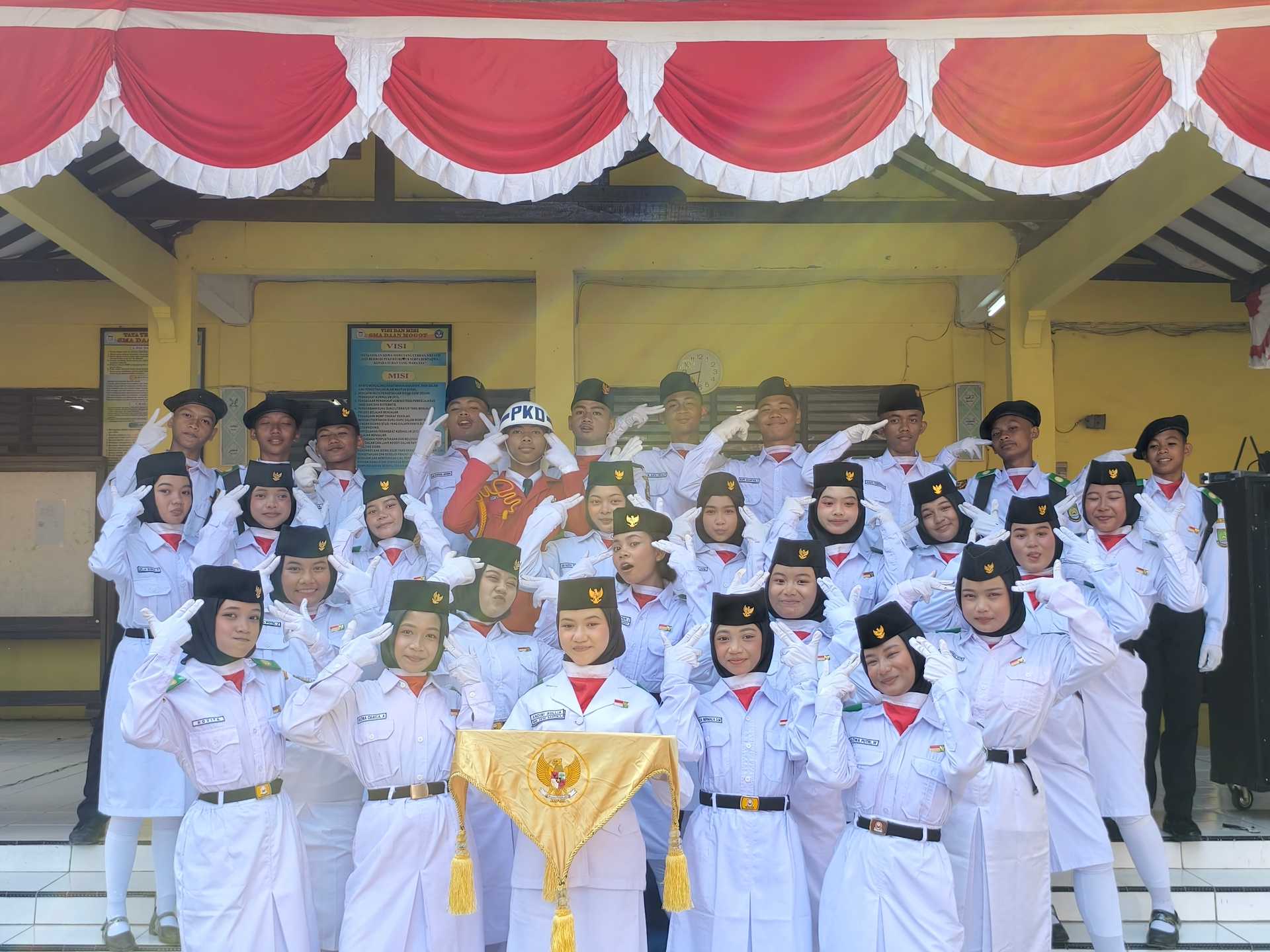 Upacara Bendera Merah Putih SMK Swasta Dewi Sartika Jatiuwung Cibodas Tangerang