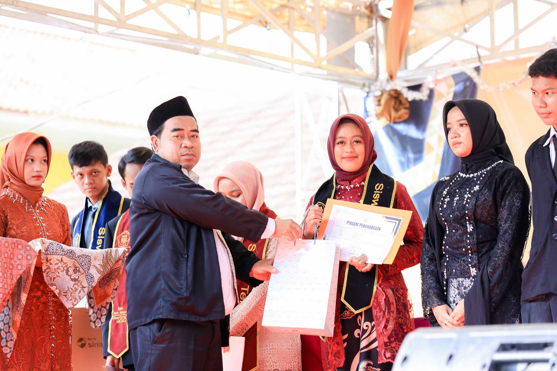 Pengumuman Siswa Manajemen Manajemen Perkantoran MP MP Terbaik SMK Dewi Sartika Cibodas Tangerang